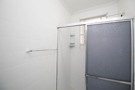 Casa à venda com 120m², 2 quartos e sem vaga Casa à venda com 120m², 2 quartos e sem vagaBanheiro