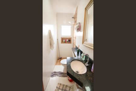 Casa para alugar com 102m², 2 quartos e 1 vaga Casa para alugar com 102m², 2 quartos e 1 vagaBanheiro