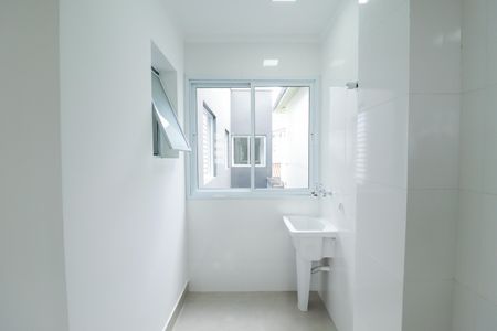 Apartamento para alugar com 35m², 2 quartos e sem vaga Apartamento para alugar com 35m², 2 quartos e sem vagaSala/Cozinha/Área de Serviço