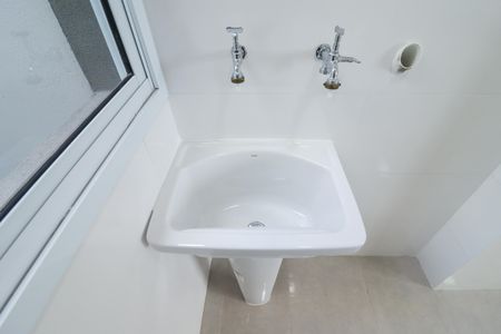 Apartamento para alugar com 35m², 2 quartos e sem vaga Apartamento para alugar com 35m², 2 quartos e sem vagaSala/Cozinha/Área de Serviço