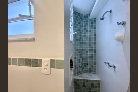 Apartamento à venda com 80m², 3 quartos e 1 vagaBanheiro 