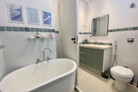 Apartamento à venda com 80m², 3 quartos e 1 vagaBanheiro 