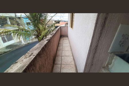 Casa para alugar com 125m², 2 quartos e sem vaga Casa para alugar com 125m², 2 quartos e sem vagaVaranda