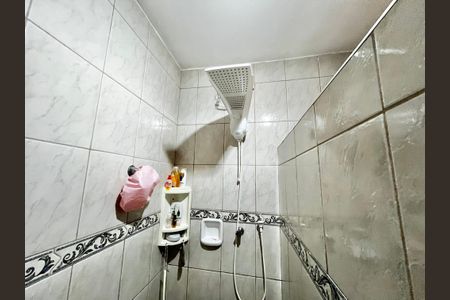 Casa à venda com 120m², 2 quartos e 1 vagaBanheiro de serviço