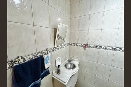 Casa à venda com 120m², 2 quartos e 1 vagaBanheiro de serviço