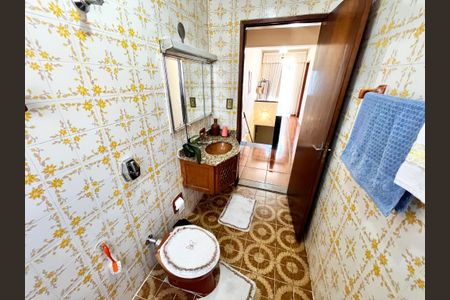 Casa à venda com 120m², 2 quartos e 1 vagaBanheiro