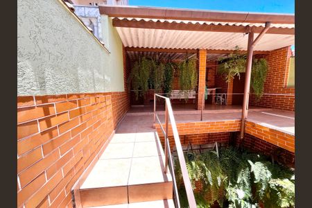 Casa à venda com 120m², 2 quartos e 1 vagaÁrea gourmet