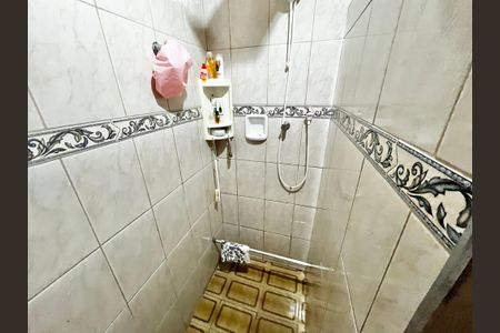 Casa à venda com 120m², 2 quartos e 1 vagaBanheiro de serviço