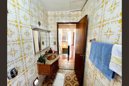 Casa à venda com 120m², 2 quartos e 1 vagaBanheiro