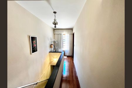 Casa à venda com 120m², 2 quartos e 1 vagaCorredor
