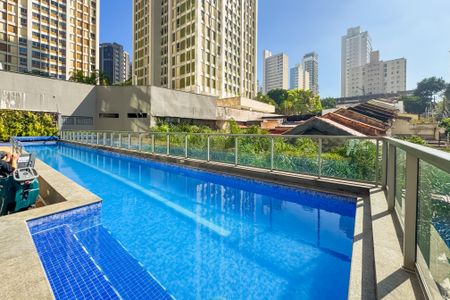 Apartamento à venda com 68m², 2 quartos e 1 vaga Apartamento à venda com 68m², 2 quartos e 1 vagaPiscina