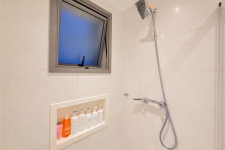 Apartamento à venda com 68m², 2 quartos e 1 vaga Apartamento à venda com 68m², 2 quartos e 1 vagaBanheiro da Suíte