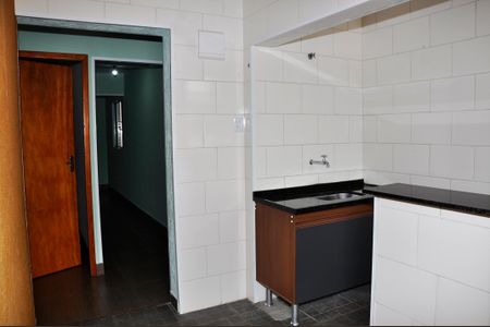 Casa para alugar com 120m², 1 quarto e sem vaga