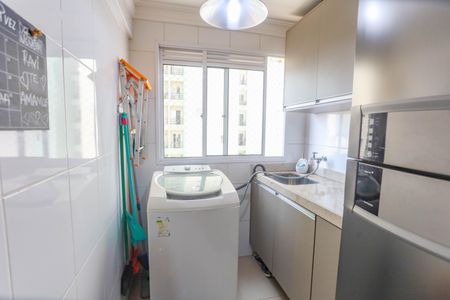 Apartamento à venda com 66m², 2 quartos e 2 vagasÁrea de serviço 
