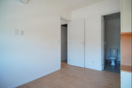 Suíte de apartamento à venda com 2 quartos, 47m² em Rio Branco, Porto Alegre