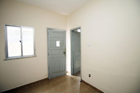 Sala de casa para alugar com 1 quarto, 31m² em Jardim América, Rio de Janeiro