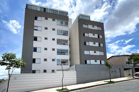 Apartamento à venda com 55m², 2 quartos e 1 vagaFachada