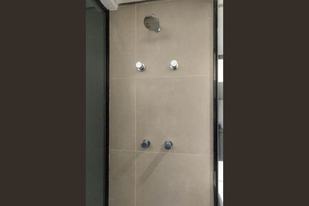 Banheiro de kitnet/studio para alugar com 1 quarto, 10m² em Campos Elíseos, São Paulo