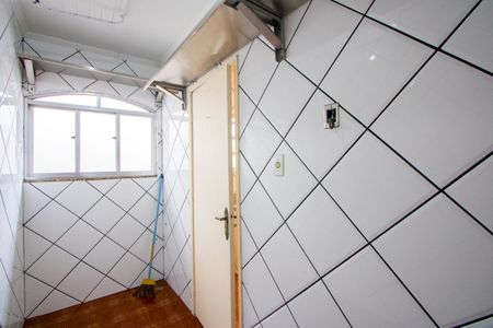 Apartamento para alugar com 72m², 2 quartos e 1 vagaÁrea de serviço
