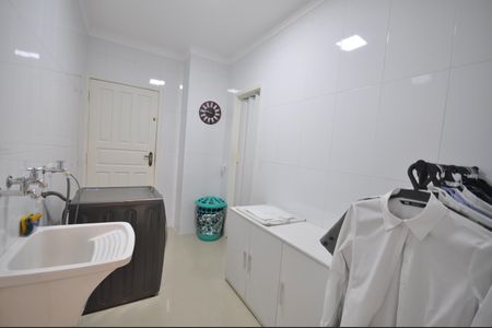 Casa para alugar com 340m², 3 quartos e 5 vagasÁrea de Serviço