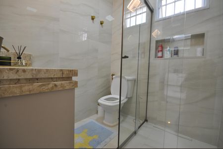 Casa para alugar com 340m², 3 quartos e 5 vagasBanheiro Social