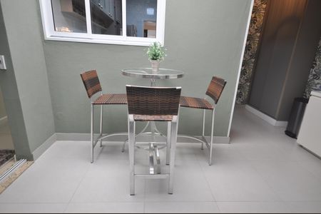 Casa para alugar com 340m², 3 quartos e 5 vagasBistrô