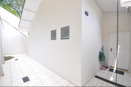 Casa para alugar com 340m², 3 quartos e 5 vagasQuintal