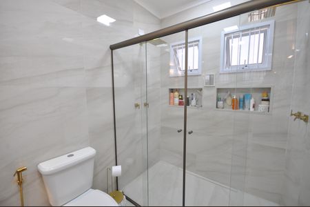 Casa para alugar com 340m², 3 quartos e 5 vagasBanheiro do Quarto Suíte