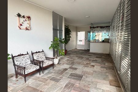 Apartamento à venda com 55m², 2 quartos e 1 vaga Apartamento à venda com 55m², 2 quartos e 1 vagaEntrada