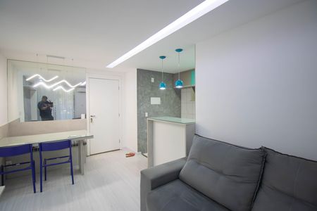 Sala de apartamento para alugar com 2 quartos, 60m² em Maria Paula, São Gonçalo