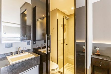 Banheiro de kitnet/studio para alugar com 1 quarto, 30m² em Vila Olímpia, São Paulo