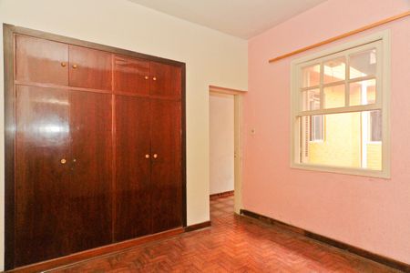 Casa à venda com 184m², 5 quartos e 7 vagasQuarto 3
