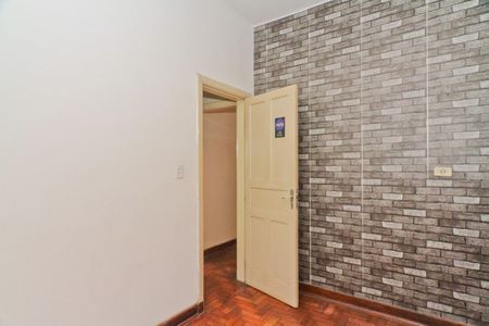 Casa à venda com 184m², 5 quartos e 7 vagasQuarto 2