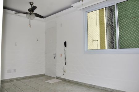 Apartamento para alugar com 43m², 2 quartos e 1 vagaDetalhe - Sala