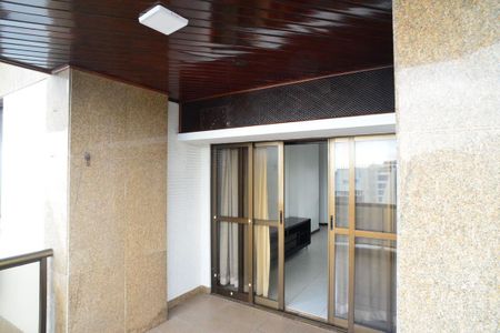 Apartamento para alugar com 65m², 1 quarto e 1 vagaVaranda