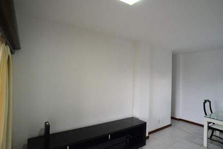 Apartamento para alugar com 65m², 1 quarto e 1 vagaSala