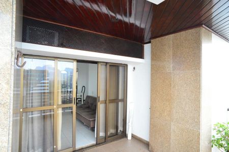 Apartamento para alugar com 65m², 1 quarto e 1 vagaVaranda