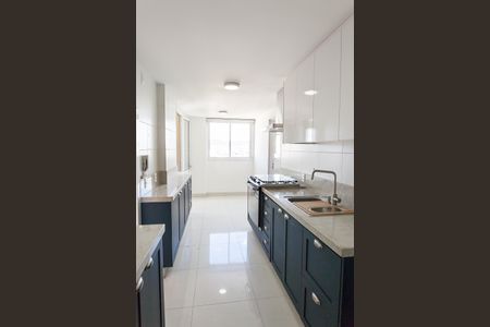 Apartamento à venda com 120m², 3 quartos e 2 vagasCozinha