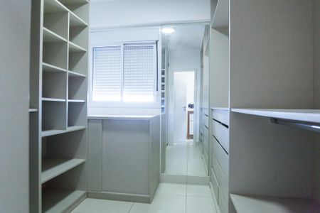 Apartamento à venda com 120m², 3 quartos e 2 vagasCloset da Suíte