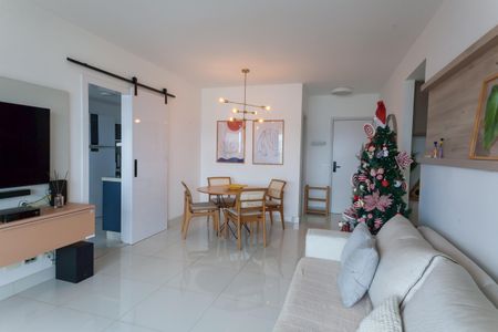 Apartamento à venda com 120m², 3 quartos e 2 vagas Apartamento à venda com 120m², 3 quartos e 2 vagassala