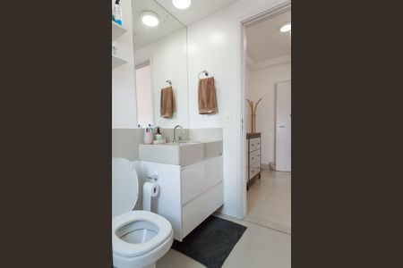 Apartamento à venda com 120m², 3 quartos e 2 vagas Apartamento à venda com 120m², 3 quartos e 2 vagasBanheiro suite