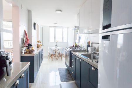 Apartamento à venda com 120m², 3 quartos e 2 vagas Apartamento à venda com 120m², 3 quartos e 2 vagasCozinha