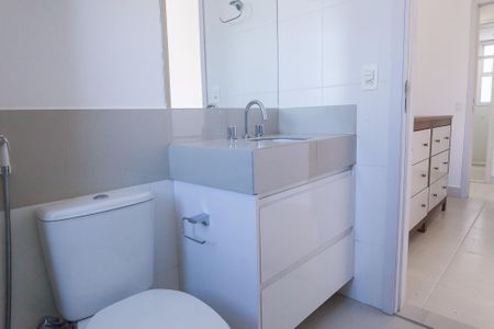 Apartamento à venda com 120m², 3 quartos e 2 vagasBanheiro da Suíte