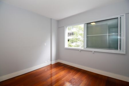 Apartamento à venda com 250m², 2 quartos e 1 vagaSuíte 1