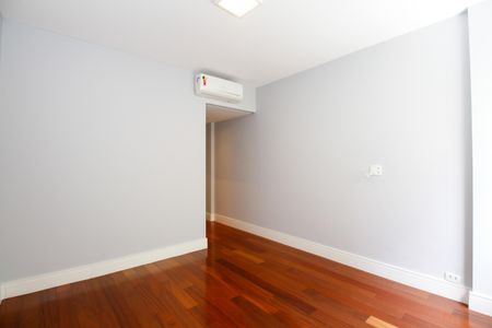 Apartamento à venda com 250m², 2 quartos e 1 vagaSuíte 2