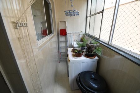 Apartamento à venda com 69m², 2 quartos e 1 vagaÁrea de Serviço