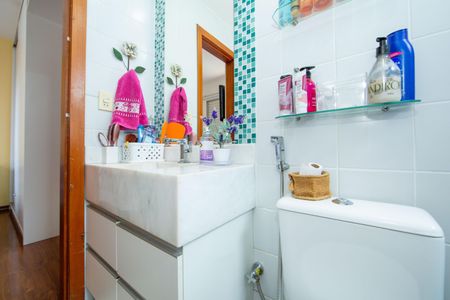 Apartamento à venda com 90m², 3 quartos e 2 vagasBANHEIRO2