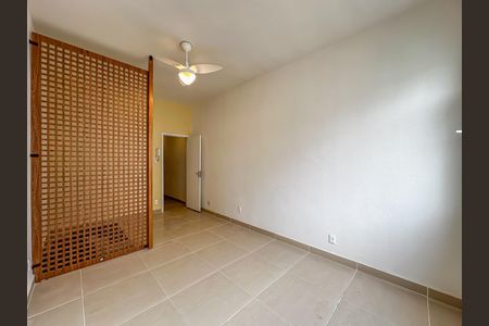 Apartamento à venda com 27m², 1 quarto e sem vaga