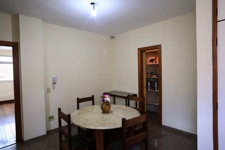 Apartamento à venda com 200m², 5 quartos e 2 vagasSala de Jantar