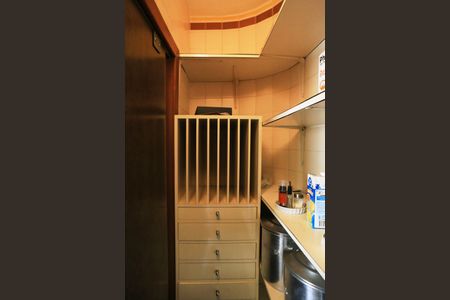 Apartamento à venda com 200m², 5 quartos e 2 vagasDespensa